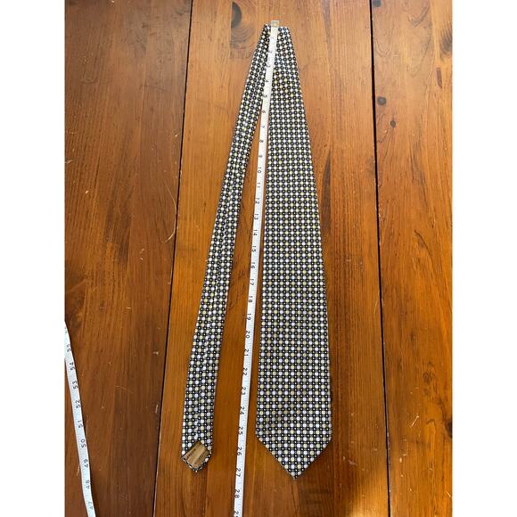 Pierre Cardin Tie, Paris-New York, 100% Imported Polyester - Picture 6 of 6